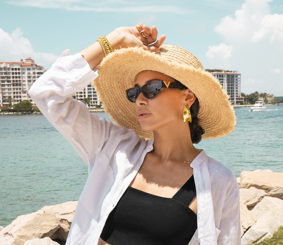 18K Gold Filled Curved Wide Minimalist Hoops (J305-J307)(L395)